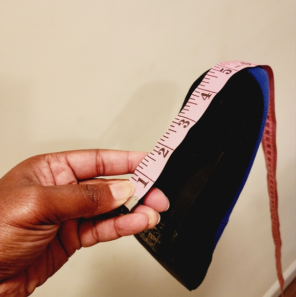 Shoes - Picture 3 of 8